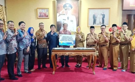 Pemkab Musi Rawas Serahkan Aset Tanah ke Bank Sumselbabel, Dorong Pertumbuhan Ekonomi