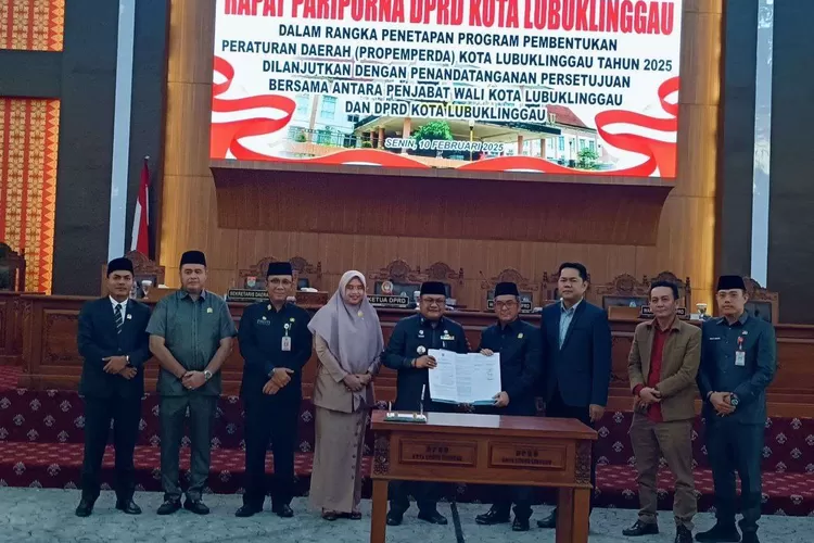DPRD Lubuk Linggau Bahas Persetujuan 15 Raperda