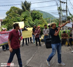 Aksi Demo Depo Pertamina Lubuklinggau, FPPE Menyoroti Dugaan Keterlibatan Oknum Dalam Distribusi BBM Subsidi